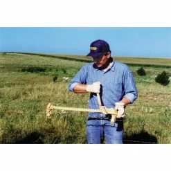 Dutton-Lainson GoldenRod 400 Standard Fence Stretcher 5565601 - Electric Fencing -Livestock Online Store d00de1b367d6a9601b7a28781c59a2359aeaf15d 2550600 2