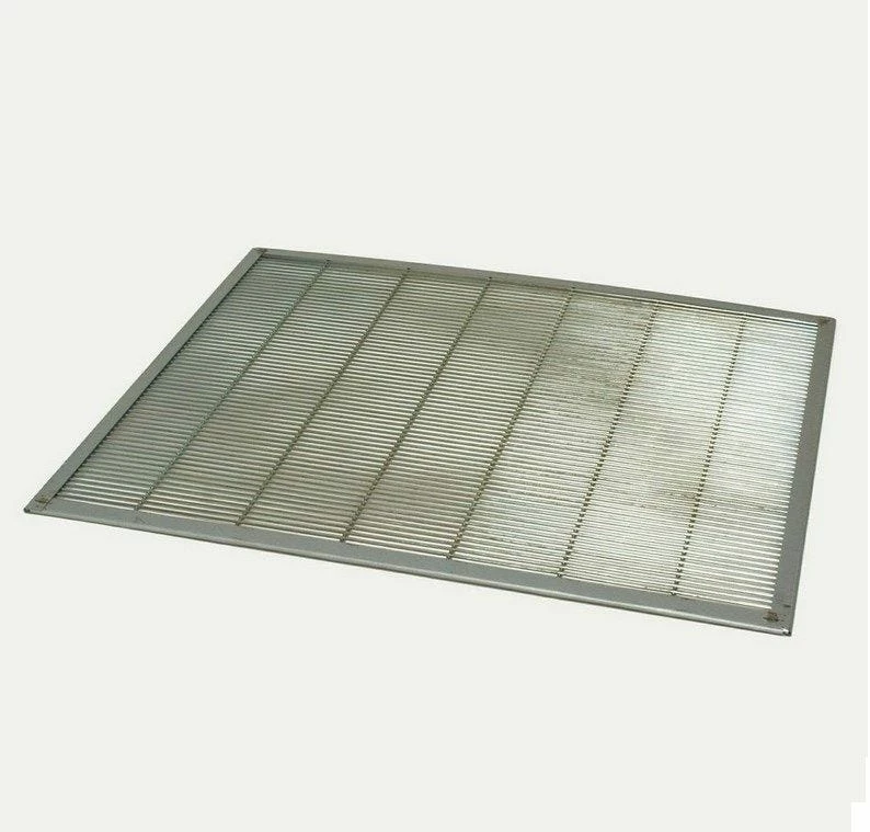 Harvest Lane Honey Metal Queen Excluder - QEM-102 - Beekeeping Tools 3 Harvest Lane Honey Metal Queen Excluder - QEM-102 - Beekeeping Tools