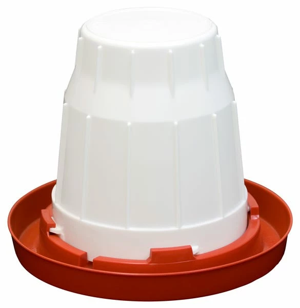 GQF Manufacturing Gallon Poultry Waterer w/ Snap-On Base - 12 Pack 4478 - Chicken Waterers 3 GQF Manufacturing Gallon Poultry Waterer w/ Snap-On Base - 12 Pack 4478 - Chicken Waterers